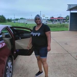 Meet your Posher, Cassandra